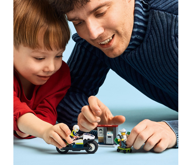 LEGO City 60455 Pościg na motocyklu policyjnym - 1331640 - zdjęcie 7